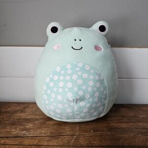 8" Fritz The Frog Easter Squishmellow